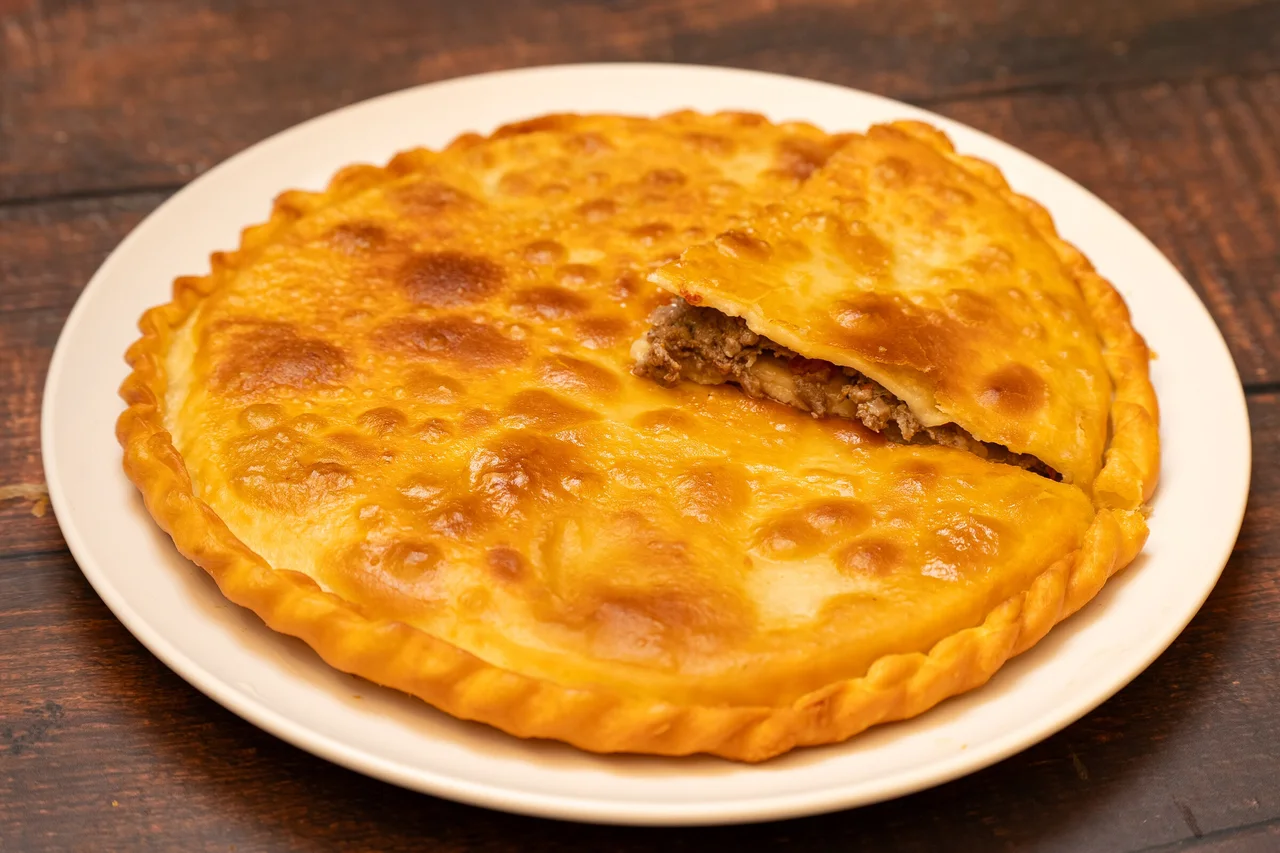 Goshnaan — tandoor-baked halal lamb flatbread at Dolan's